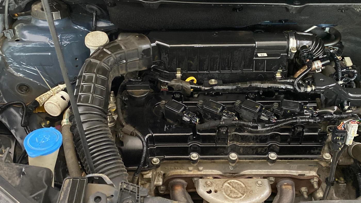 2021 Maruti XL6 ZETA AT, Petrol, Automatic, 28,292 km, Engine View - Right