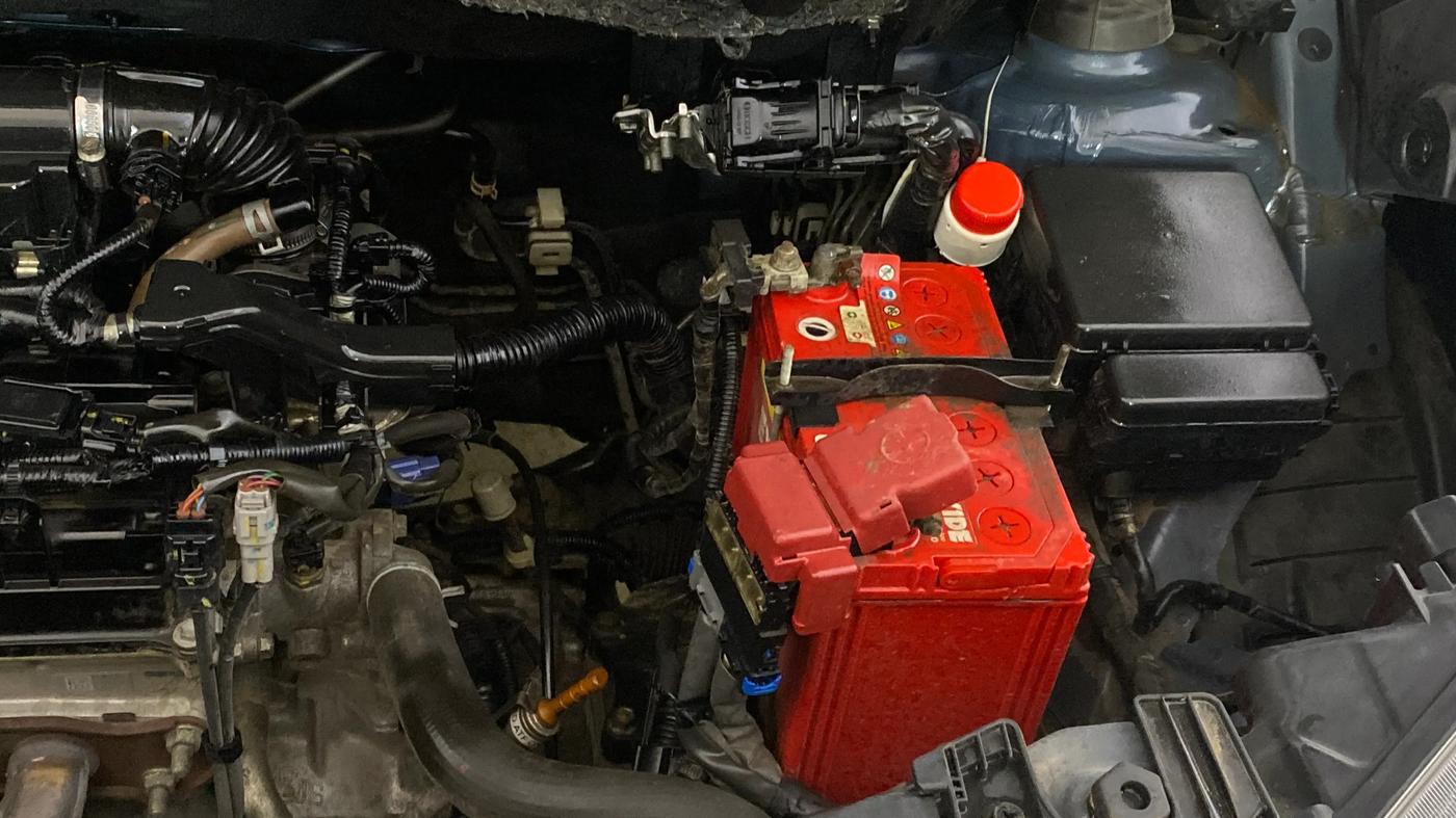 2021 Maruti XL6 ZETA AT, Petrol, Automatic, 28,292 km, Engine View - Left