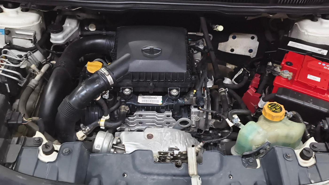 2020 Tata NEXON XZ PLUS PETROL, Petrol, Manual, 71,389 km, Engine View