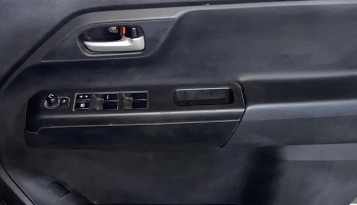 2020 Maruti New Wagon-R ZXI 1.2 AMT, Petrol, Automatic, 42,563 km, Driver Side Door Panels Control