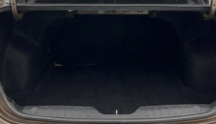 2016 Maruti Ciaz VXI (O), Petrol, Manual, 89,780 km, Boot Inside