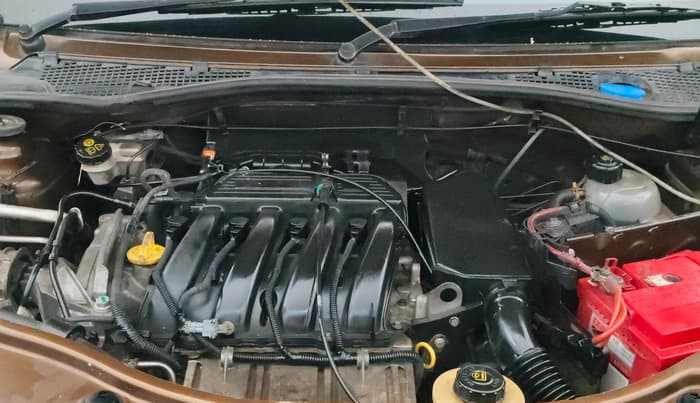 2013 Renault Duster RXL PETROL, Petrol, Manual, 90,873 km, Engine View