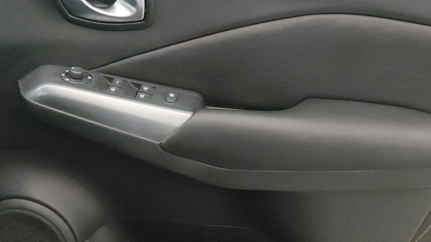 2021 Nissan Kicks XV PREMIUM TURBO 1.3 CVT, Petrol, Automatic, 39,541 km, Driver Side Door Panels Control