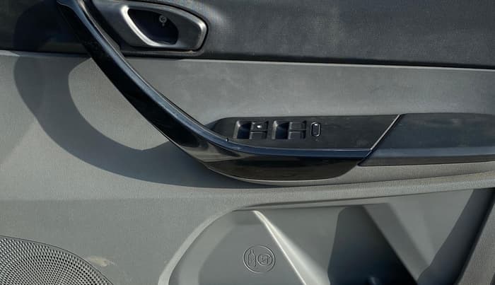 2018 Tata TIGOR XM PETROL, Petrol, Manual, 1,13,563 km, Driver Side Door Panels Control