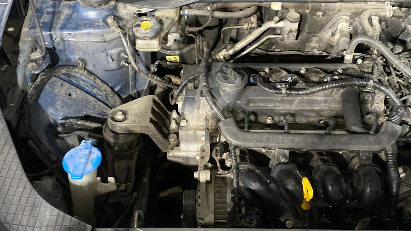 2022 Hyundai VENUE S 1.2, Petrol, Manual, 77,932 km, Engine View - Right