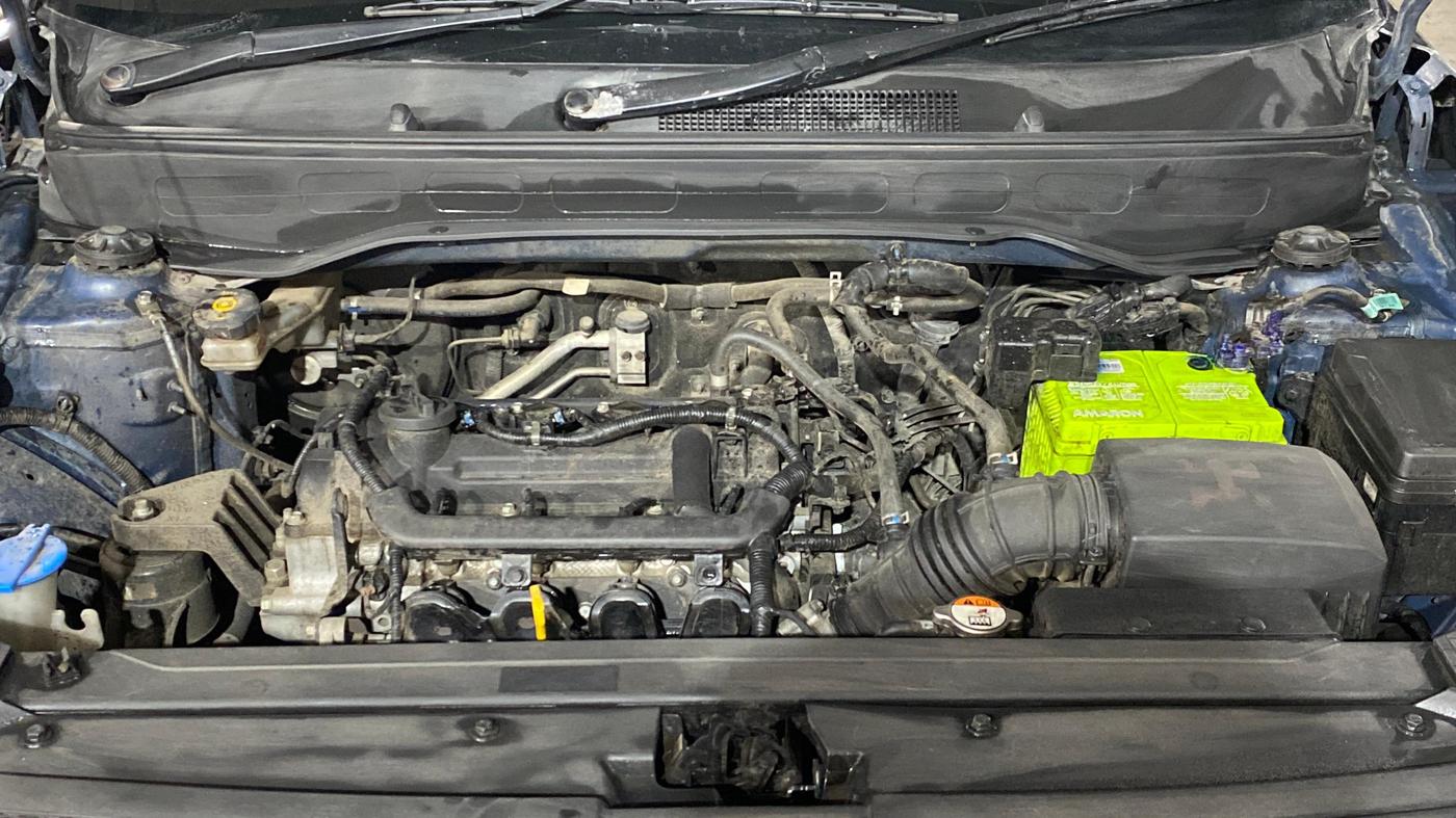 2022 Hyundai VENUE S 1.2, Petrol, Manual, 77,932 km, Engine View