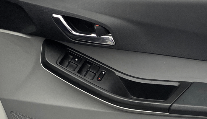 2021 Tata Tiago XZA PLUS PETROL, Petrol, Automatic, 1,02,224 km, Driver Side Door Panels Control