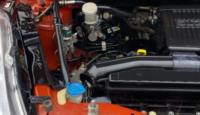 2015 Maruti Swift VXI, Petrol, Manual, 25,700 km, Engine View - Right