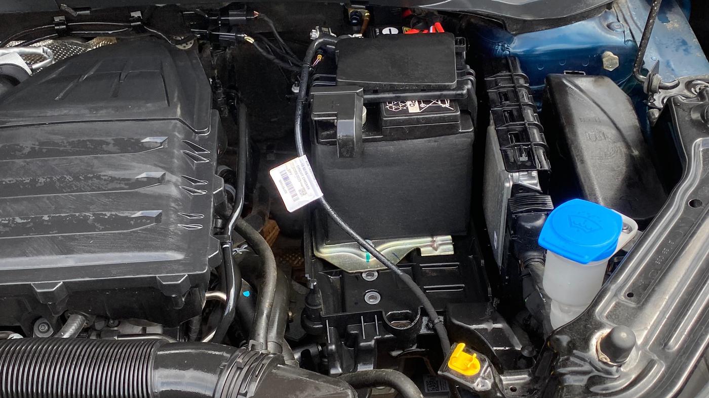 2025 Skoda Kylaq Signature, Petrol, Manual, 10,030 km, Engine View - Left