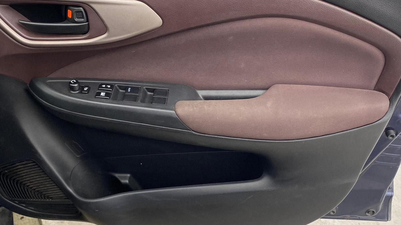 2024 Maruti FRONX DELTA PLUS 1.2MT, Petrol, Manual, 19,038 km, Driver Side Door Panels Control