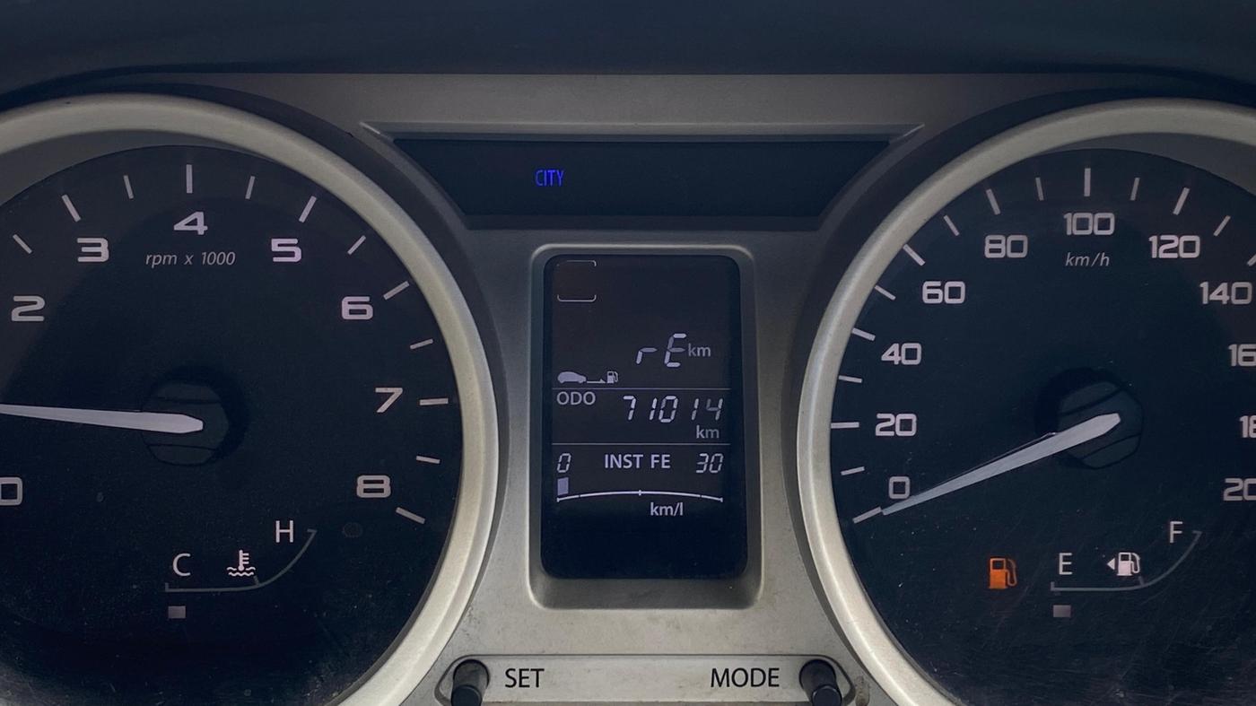 2017 Tata Tiago XZ PETROL, Petrol, Manual, 71,012 km, Odometer Image