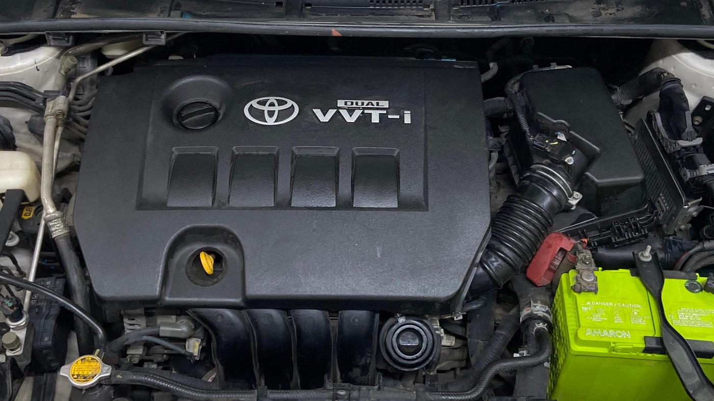 2015 Toyota Corolla Altis VL CVT PETROL, Petrol, Automatic, 1,10,693 km, Engine View