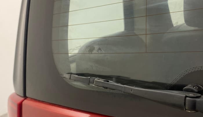 2018 Mahindra TUV300 T10 DUAL TONE, Diesel, Manual, 1,14,191 km, Rear Wiper