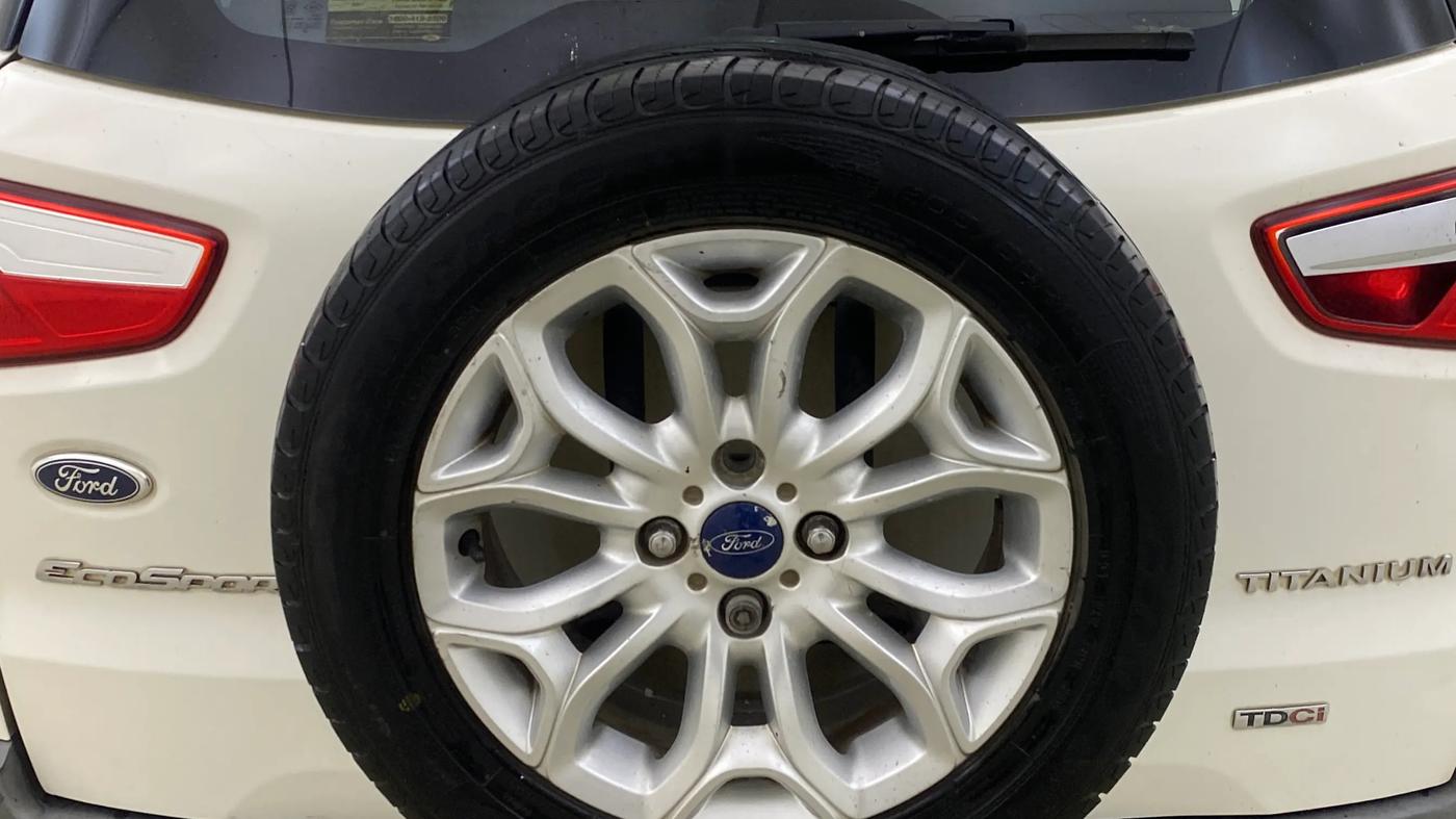 2016 Ford Ecosport TITANIUM 1.5L DIESEL, Diesel, Manual, 1,01,667 km, Spare Tyre