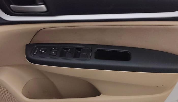 2023 Honda Amaze 1.2L I-VTEC VX CVT, Petrol, Automatic, 29,597 km, Driver Side Door Panels Control