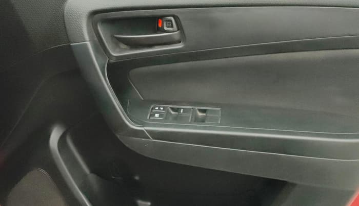 2018 Maruti Vitara Brezza VDI AMT, Diesel, Automatic, 98,857 km, Driver Side Door Panels Control