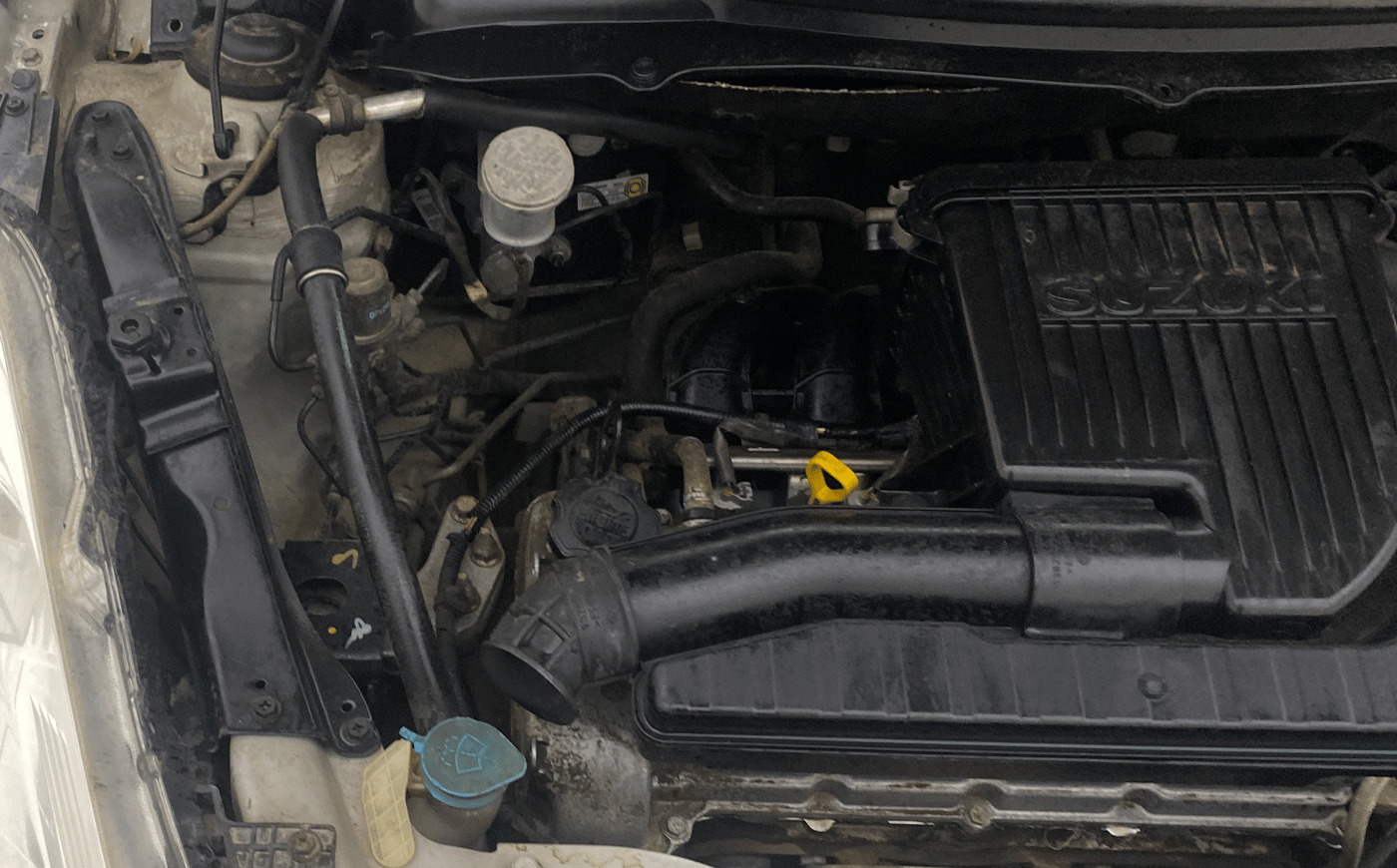 2013 Maruti Swift VXI, Petrol, Manual, 1,25,352 km, Engine View - Right
