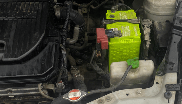 2013 Maruti Swift VXI, Petrol, Manual, 1,25,352 km, Engine View - Left