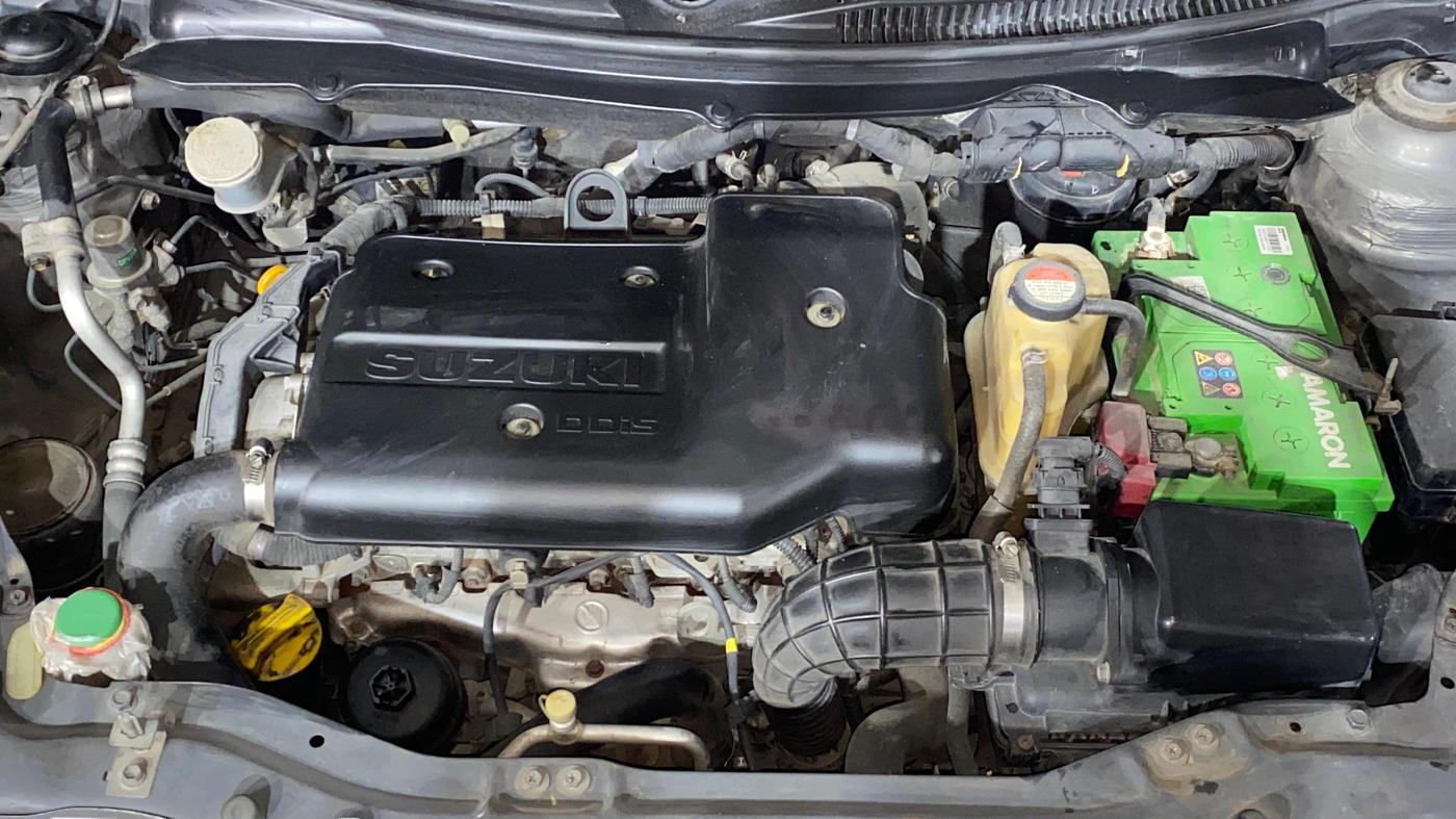 2013 Maruti Swift Dzire VDI, Diesel, Manual, 1,06,392 km, Engine View