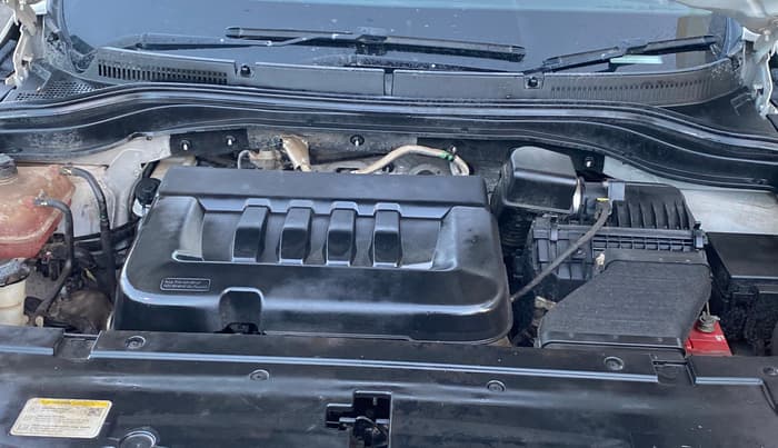 2021 Mahindra XUV700 AX 7 LUXURY D AT 7 STR, Diesel, Automatic, 77,604 km, Engine View
