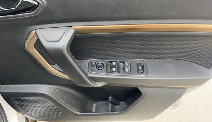 2021 Renault Kiger RXT 1.0 TURBO MT, Petrol, Manual, 17,519 km, Driver Side Door Panels Control