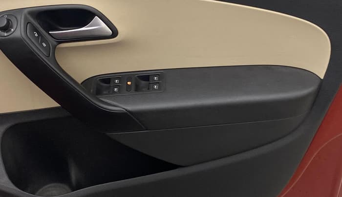 2019 Volkswagen Vento HIGHLINE PLUS 1.2 AT, Petrol, Automatic, 91,070 km, Driver Side Door Panels Control