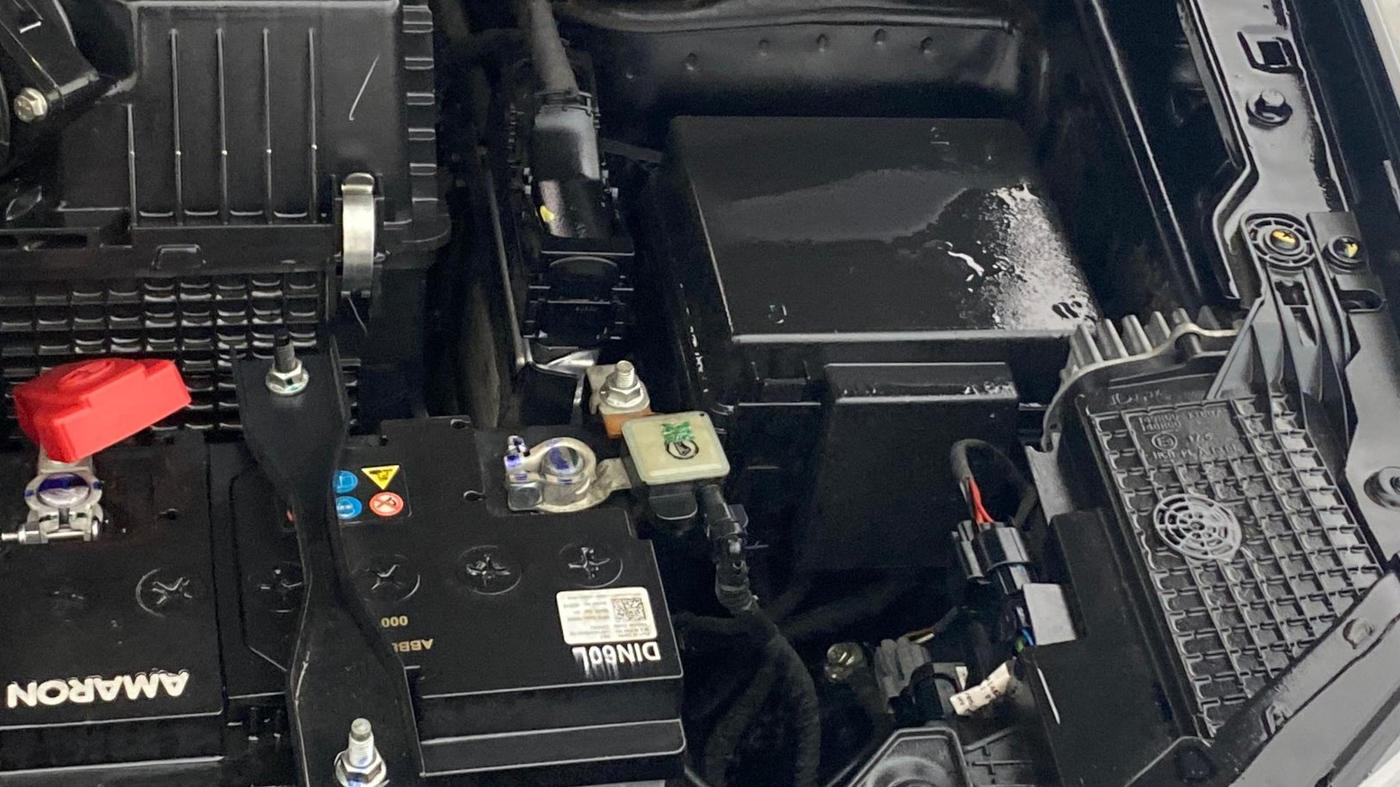 2024 Mahindra XUV 3XO AX5L 1.2 TGDi AT, Petrol, Automatic, 13,935 km, Engine View - Left