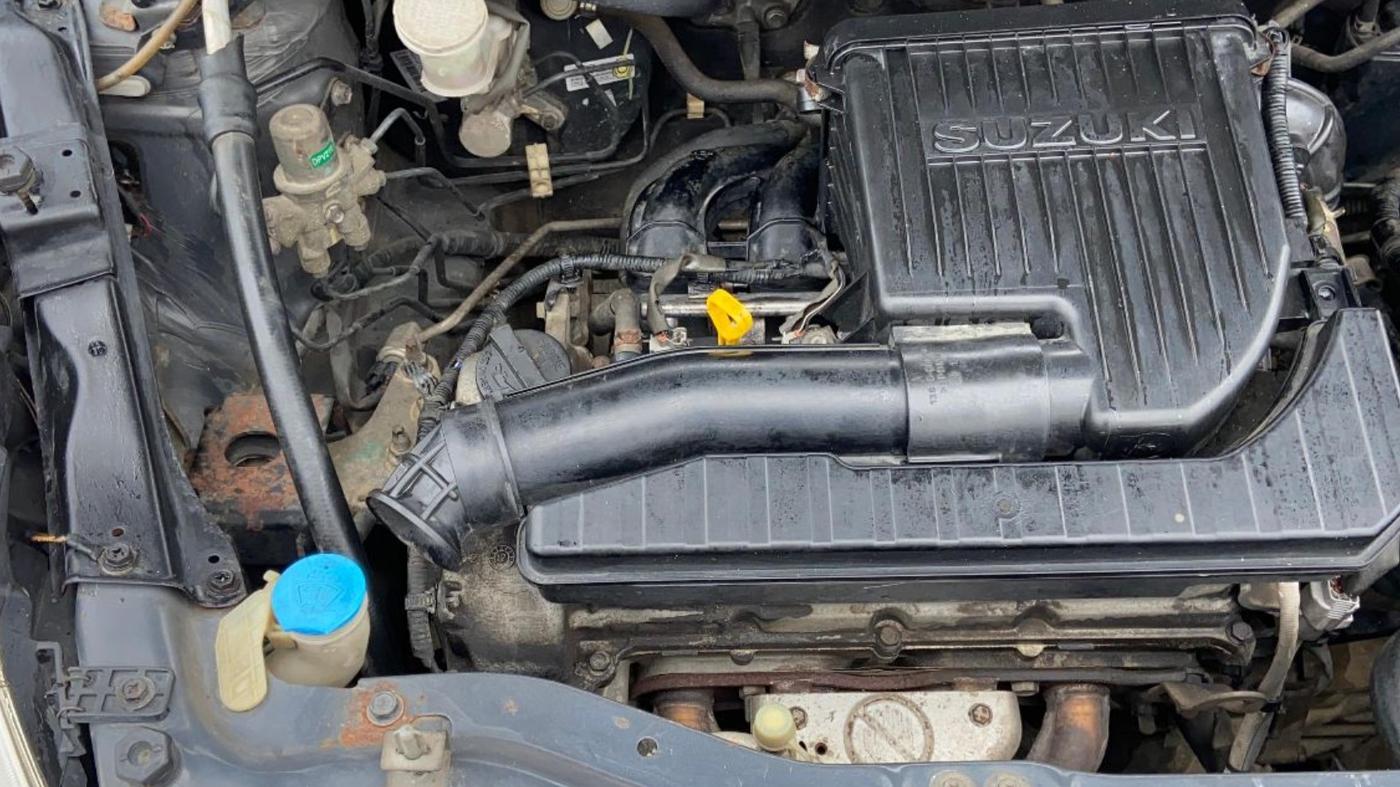 2013 Maruti Swift Dzire VXI, Petrol, Manual, 1,06,986 km, Engine View - Right