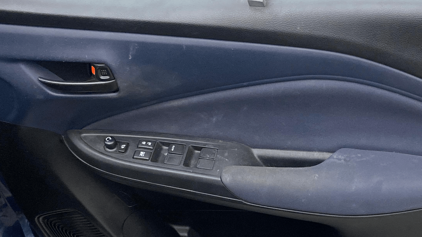 2023 Maruti Baleno DELTA 1.2 AGS, Petrol, Automatic, 43,085 km, Driver Side Door Panels Control