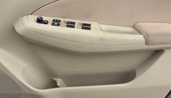 2022 Maruti Dzire VXI AMT, Petrol, Automatic, 50,101 km, Driver Side Door Panels Control