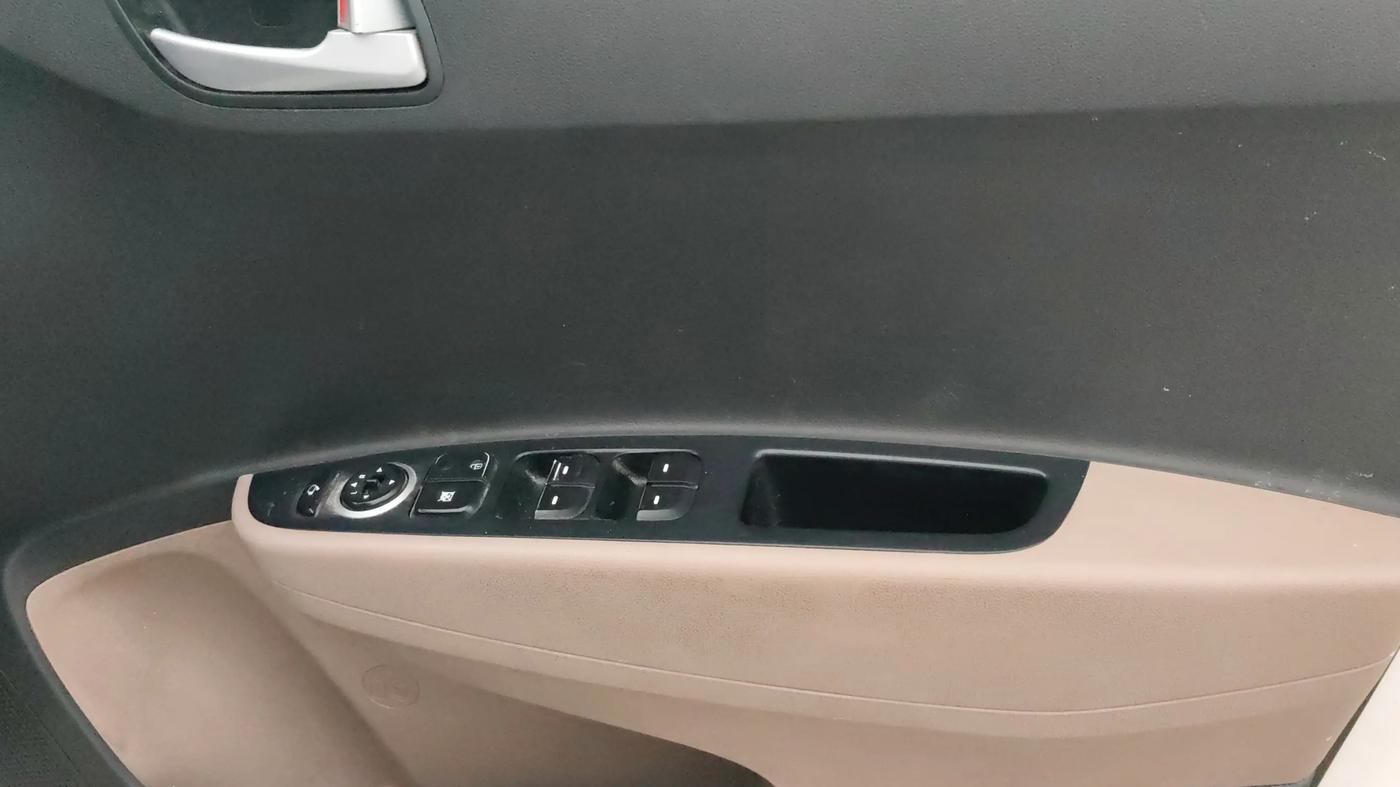 2016 Hyundai Grand i10 ASTA (O) AT 1.2 KAPPA VTVT, Petrol, Automatic, 48,216 km, Driver Side Door Panels Control