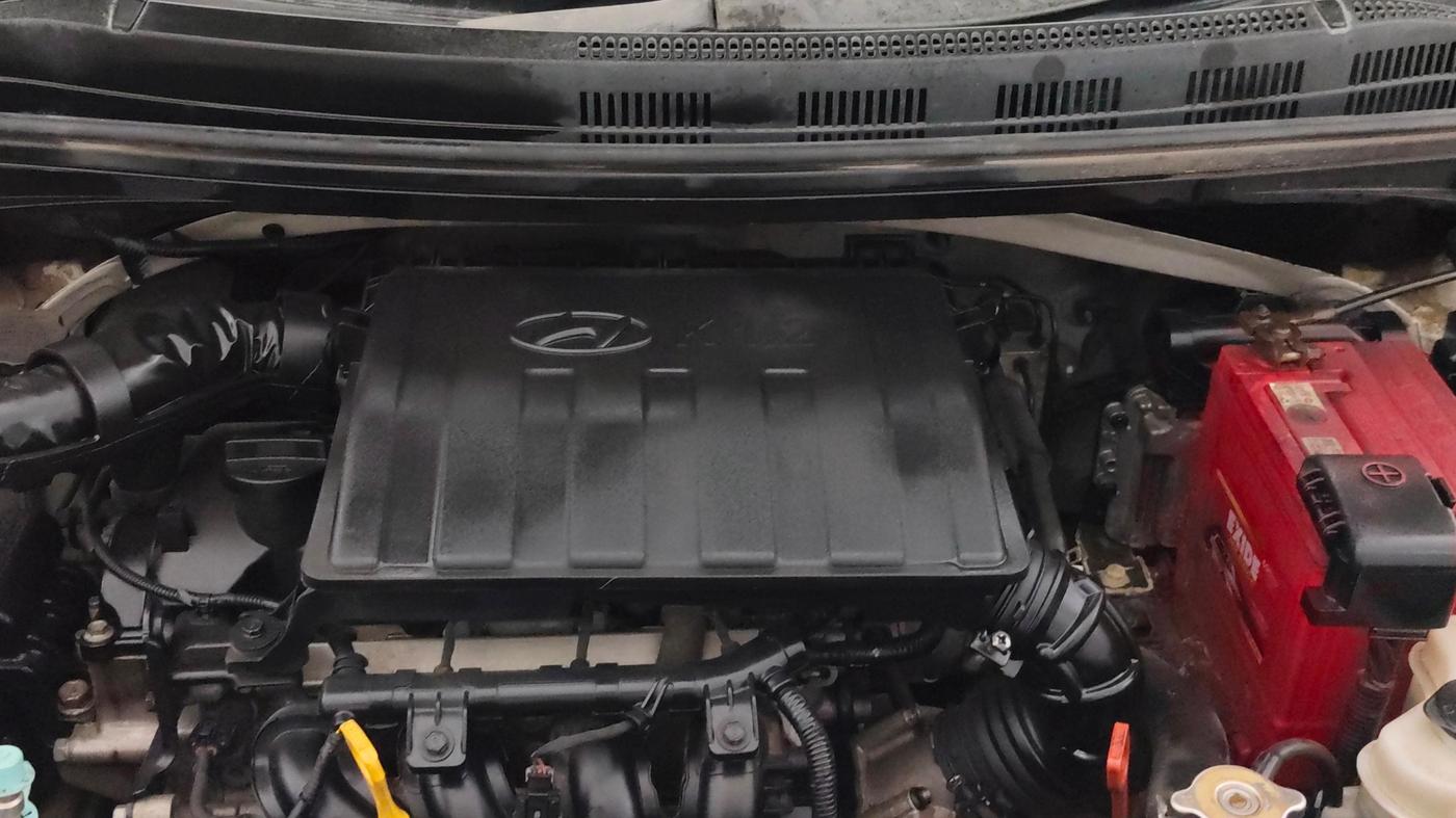 2016 Hyundai Grand i10 ASTA (O) AT 1.2 KAPPA VTVT, Petrol, Automatic, 48,216 km, Engine View