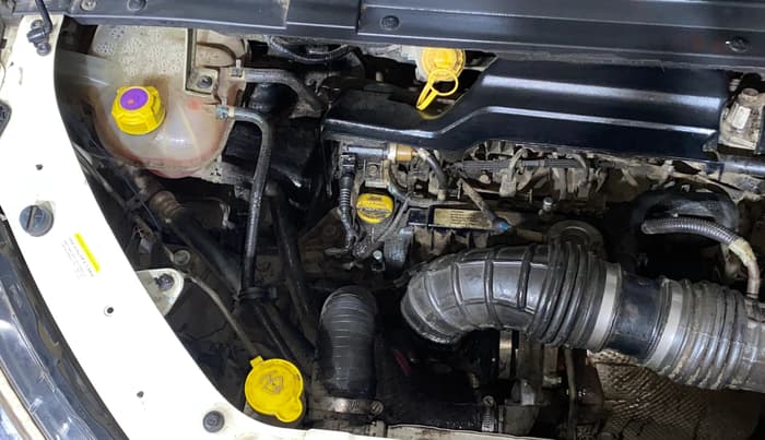 2019 Mahindra MARAZZO M4 8 STR, Diesel, Manual, 1,25,202 km, Engine View - Right