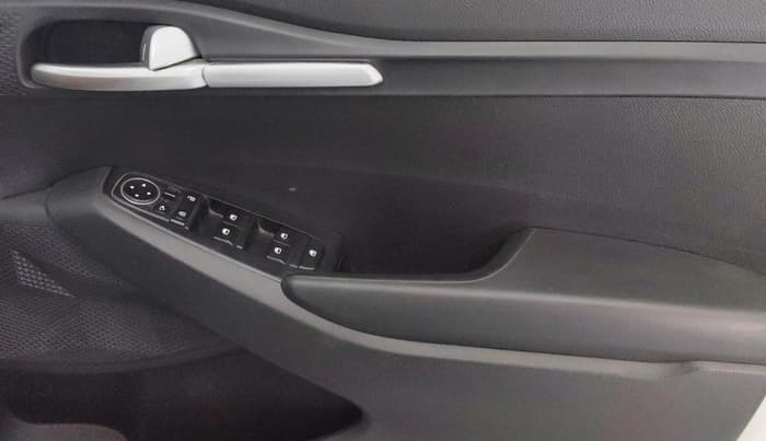 2021 KIA SELTOS HTK PLUS AT 1.5 DIESEL, Diesel, Automatic, 98,740 km, Driver Side Door Panels Control