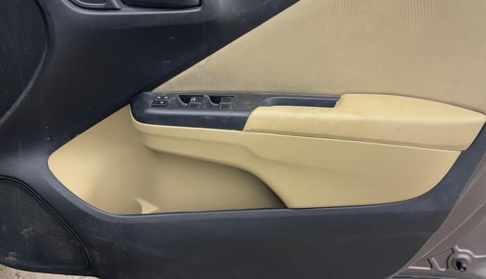 2015 Honda City 1.5L I-VTEC SV, Petrol, Manual, 77,934 km, Driver Side Door Panels Control
