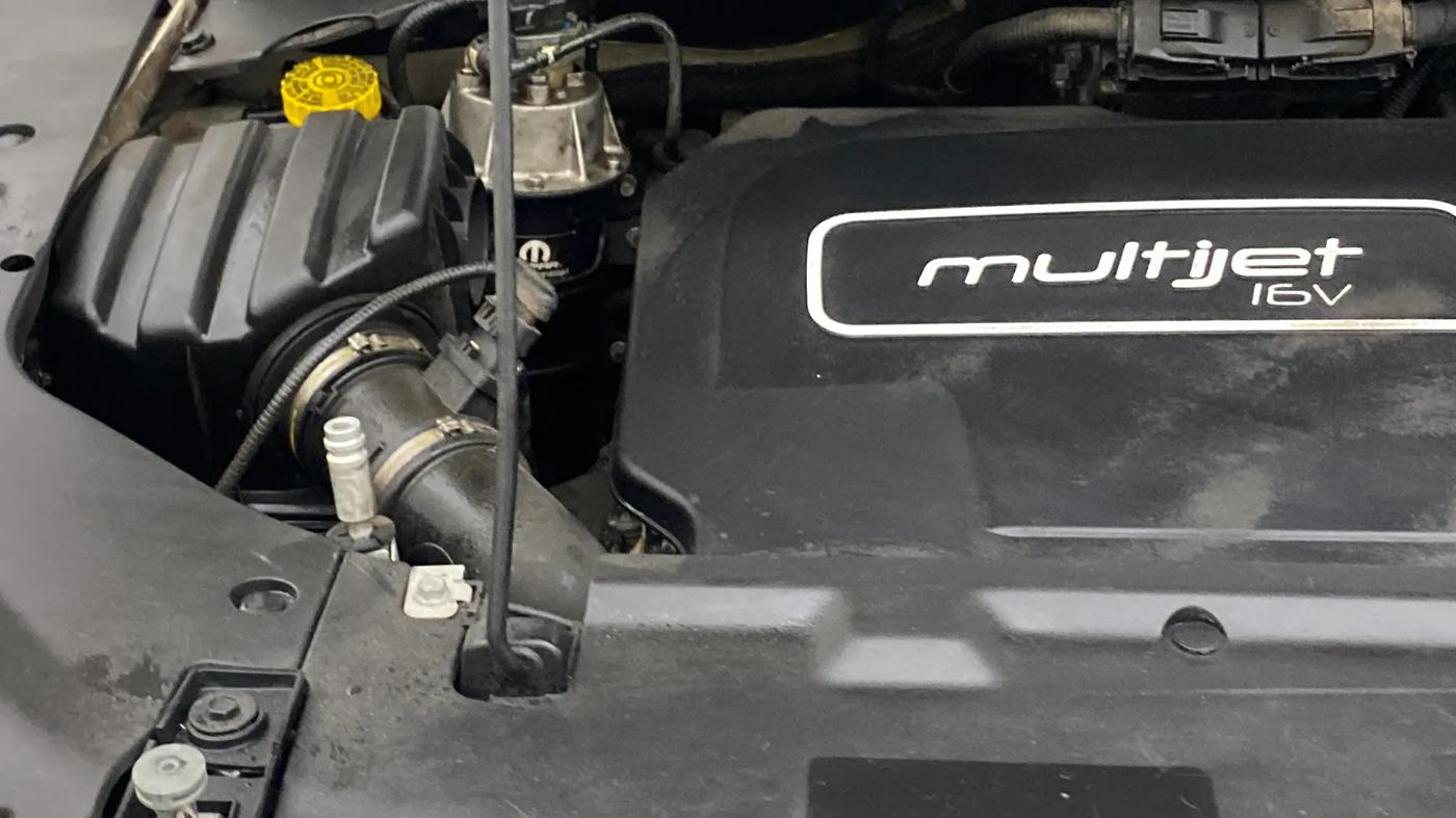 2017 Jeep Compass LONGITUDE (O) 2.0 DIESEL, Diesel, Manual, 1,45,913 km, Engine View - Right