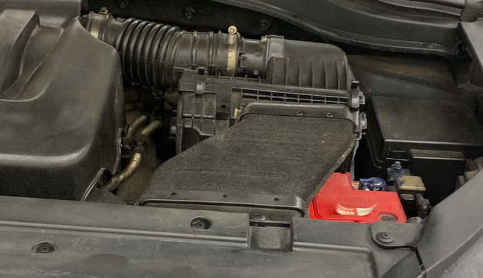 2022 Mahindra XUV700 AX 7 P AT 7 STR, Petrol, Automatic, 78,909 km, Engine View - Left