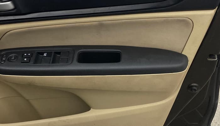 2020 Honda Amaze 1.2L I-VTEC S CVT, Petrol, Automatic, 39,877 km, Driver Side Door Panels Control