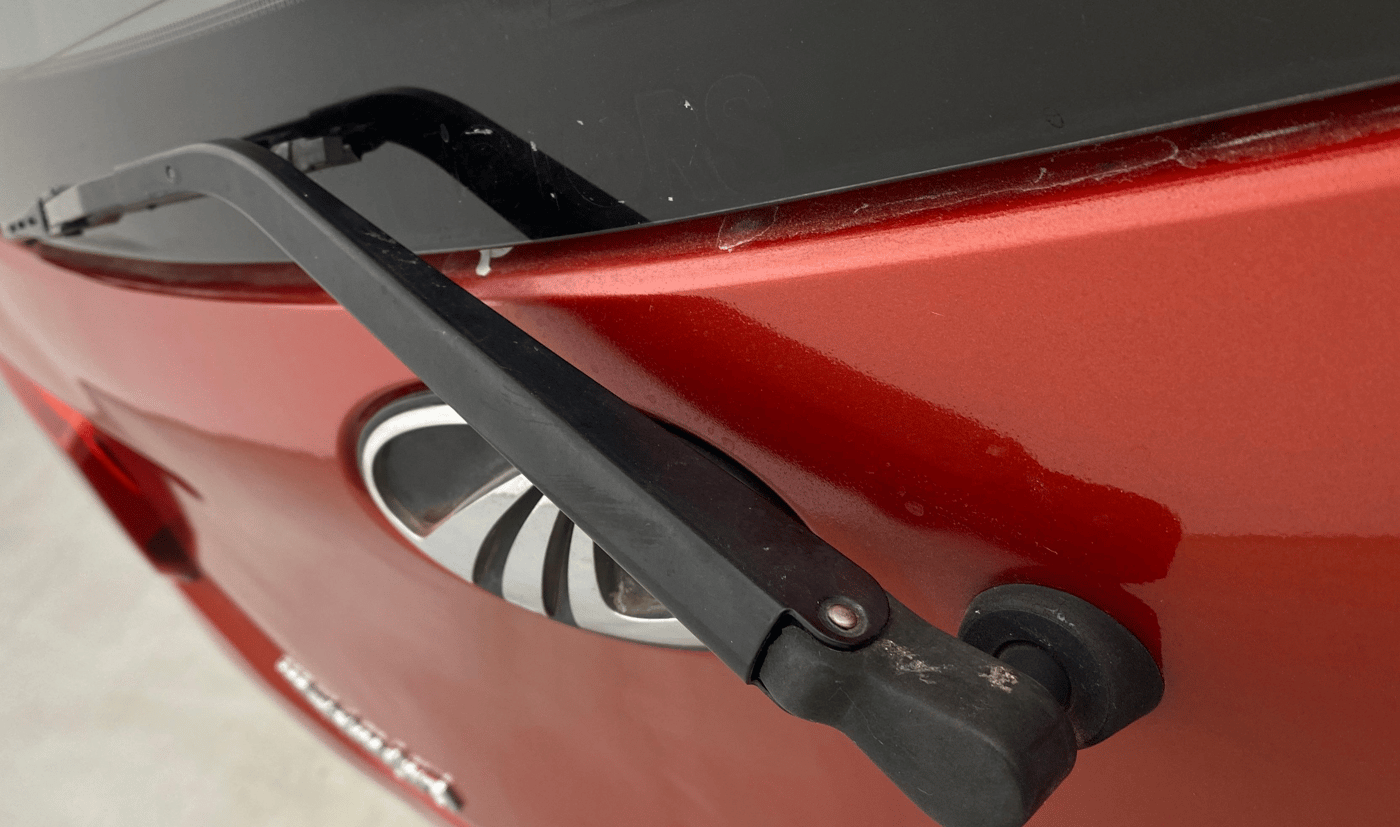 2016 Mahindra Kuv100 K8 D 6 STR, Diesel, Manual, 1,19,101 km, Rear Wiper