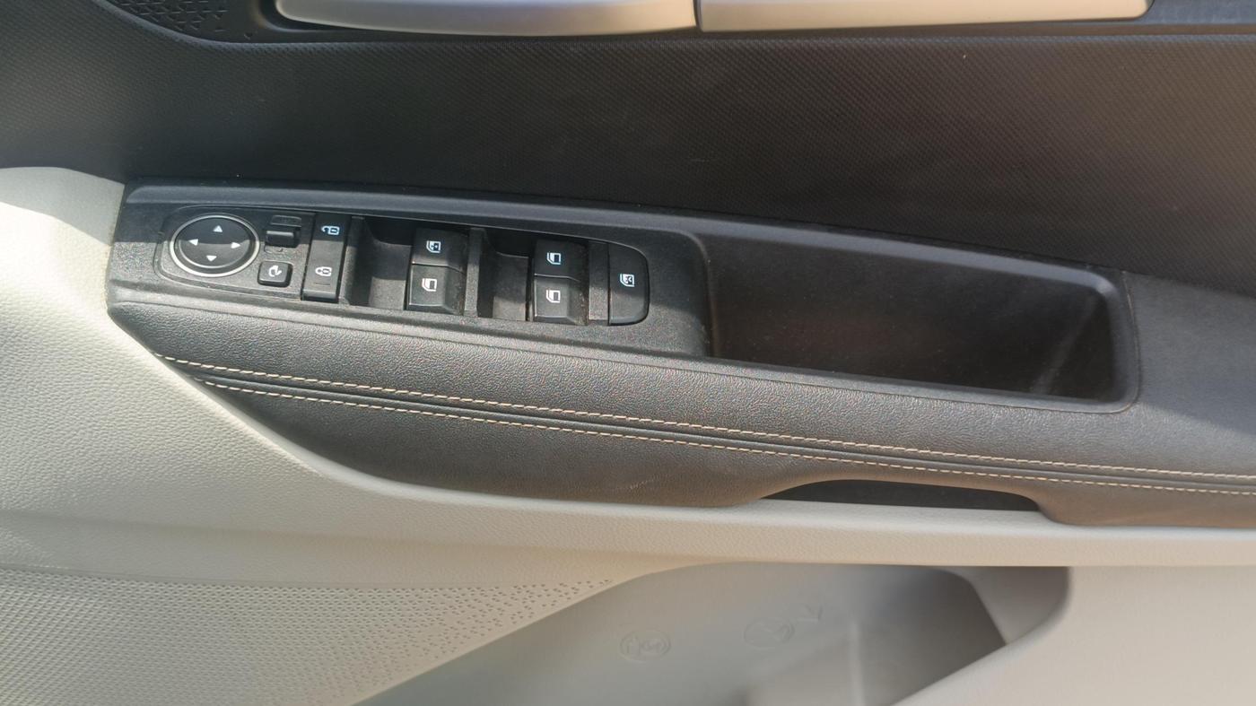 2022 KIA SONET HTX 1.5, Diesel, Manual, 54,896 km, Driver Side Door Panels Control