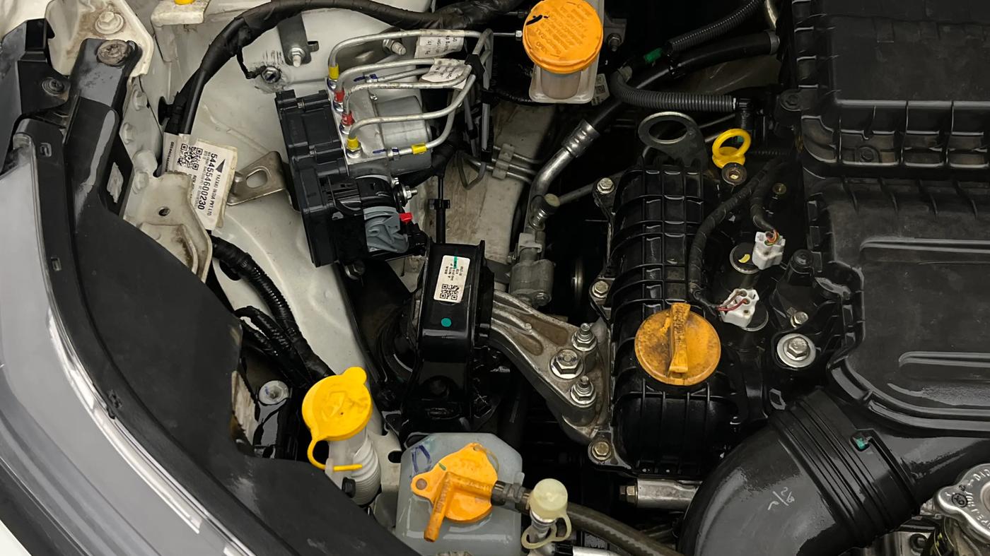 2022 Tata PUNCH ADVENTURE MT, Petrol, Manual, 23,927 km, Engine View - Right