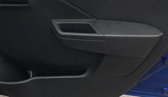 2024 Maruti Alto K10 VXI CNG, CNG, Manual, 95,999 km, Driver Side Door Panels Control
