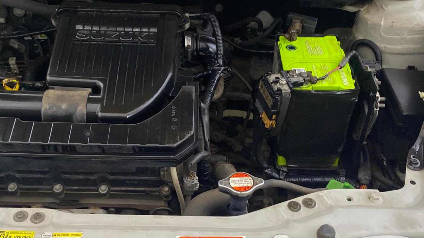2015 Maruti Swift VXI, Petrol, Manual, 43,088 km, Engine View - Left