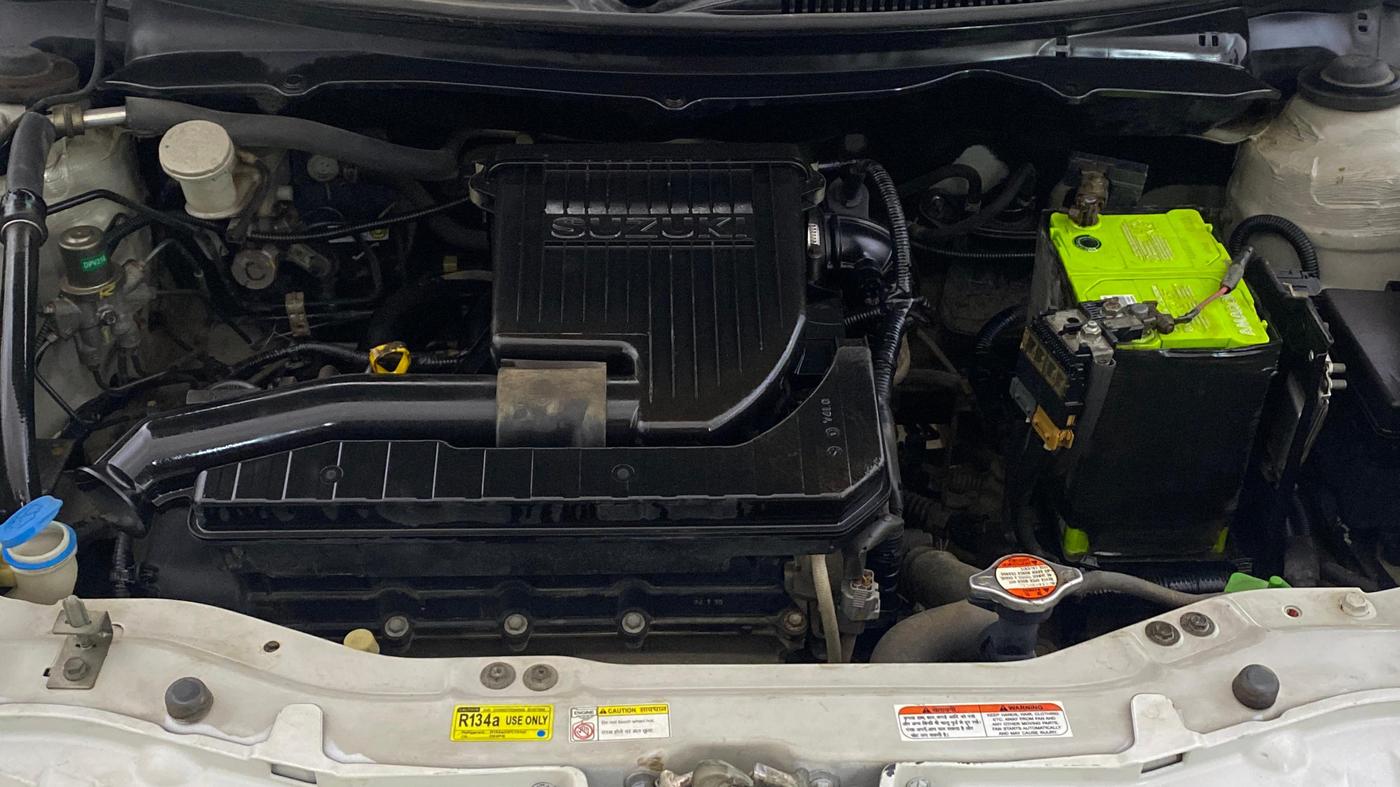 2015 Maruti Swift VXI, Petrol, Manual, 43,088 km, Engine View