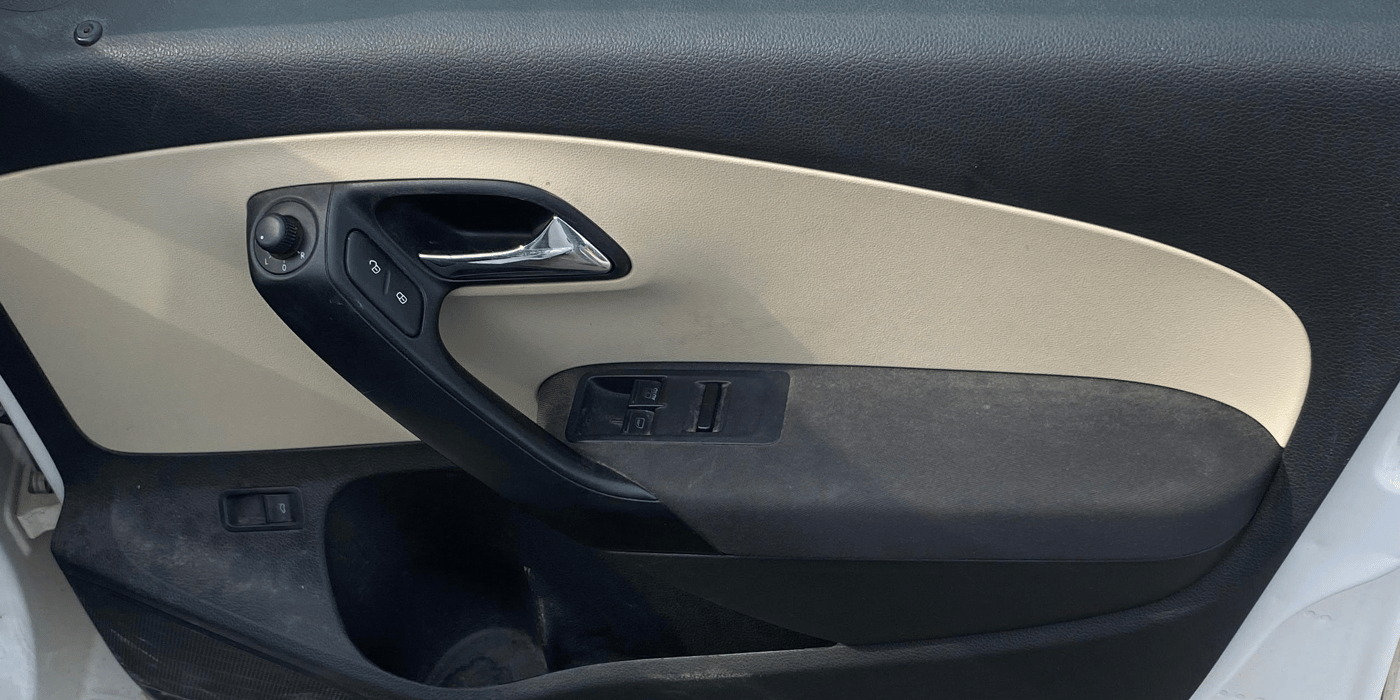2021 Skoda Rapid ACTIVE 1.0 TSI AT, Petrol, Automatic, 98,072 km, Driver Side Door Panels Control