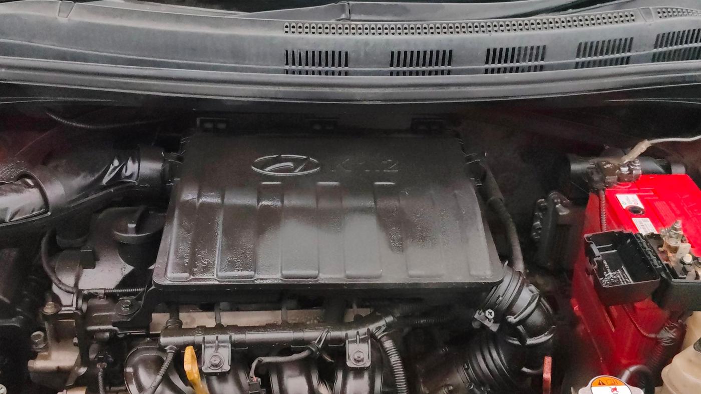 2017 Hyundai Grand i10 SPORTZ (O) AT 1.2 KAPPA VTVT, Petrol, Automatic, 95,534 km, Engine View