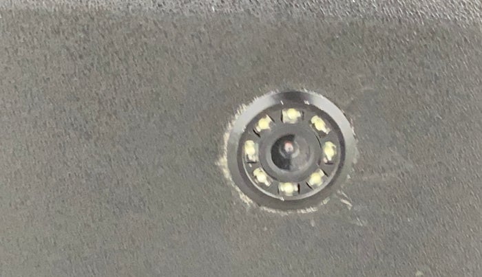 2022 Mahindra XUV300 W6 1.5 DIESEL AMT, Diesel, Automatic, 60,728 km, Parking Camera