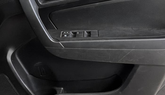 2022 Maruti Vitara Brezza LXI, Petrol, Manual, 39,255 km, Driver Side Door Panels Control