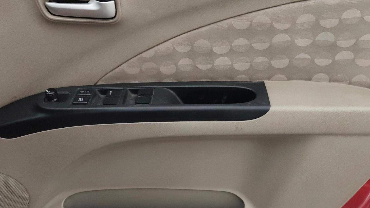 2016 Maruti Celerio ZXI AMT, Petrol, Automatic, 48,529 km, Driver Side Door Panels Control