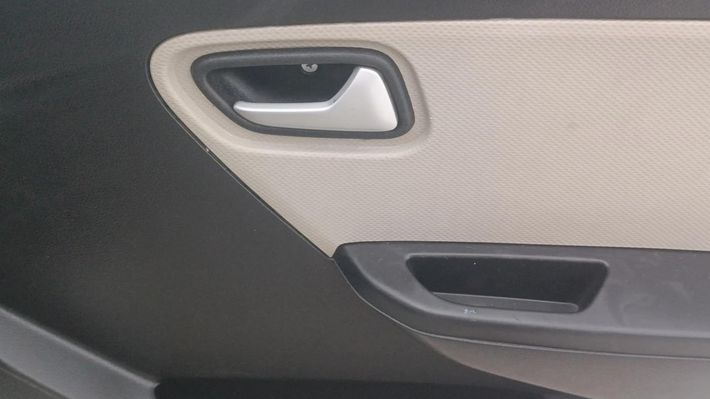 2021 Maruti Alto VXI, Petrol, Manual, 43,670 km, Driver Side Door Panels Control